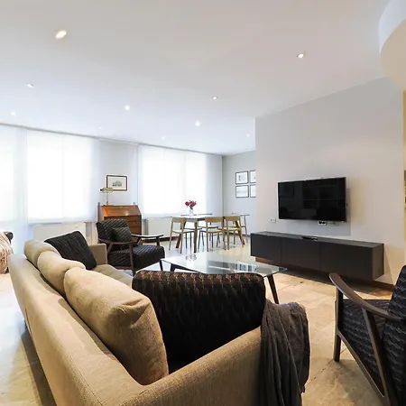شقة Contempora - Elvezia Park - 2bed, 2baths Overlooking The Park - E11 ميلان