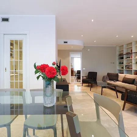 Contempora - Elvezia Park - 2bed, 2baths Overlooking The Park - E11 *